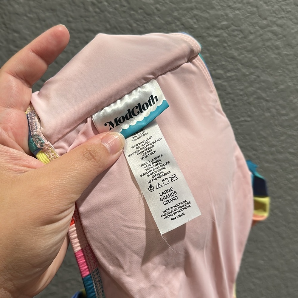 ModCloth the franky hi waited bikini rainbow stripes size large - Picture 4 of 6